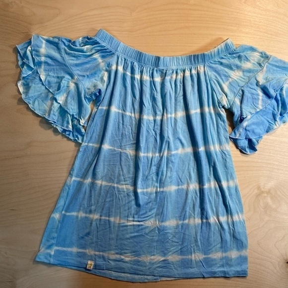 Simply Southern Blouse size Medium (BR) - Picture 3 of 13